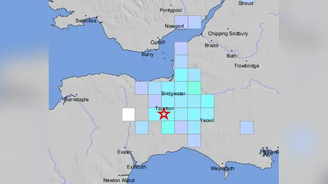 A US Geological Survey map shows the epicentre of the quake and reports from residents who felt it