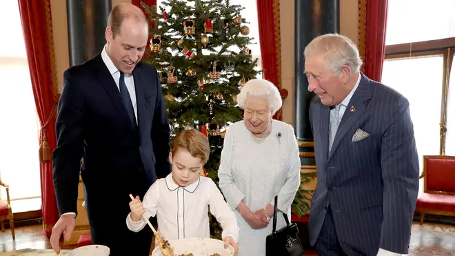 Four generations of Royals make Christmas puddings