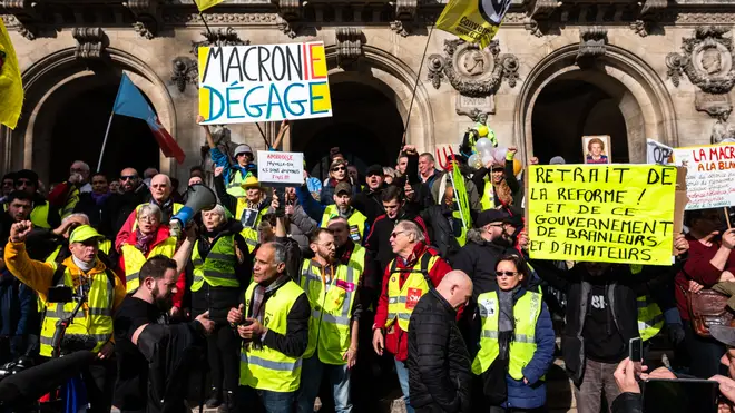 Yellow vest protesters on the streets of Paris