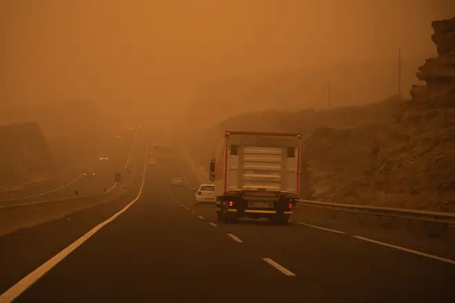 The sandstorm has covered Tenerife