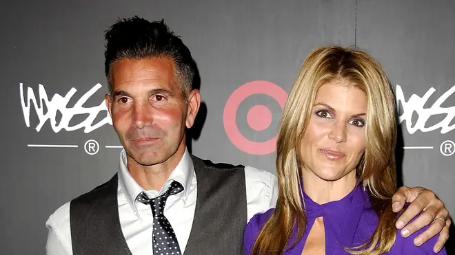 Lori Loughlin and Mossimo Giannulli have agreed to plead guilty