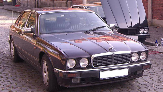 He has also been linked to a 1993 Jaguar XJR6 with a German number plate seen in Praia da Luz