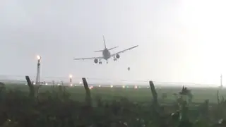 Aer Lingus plane wobbles in the storm