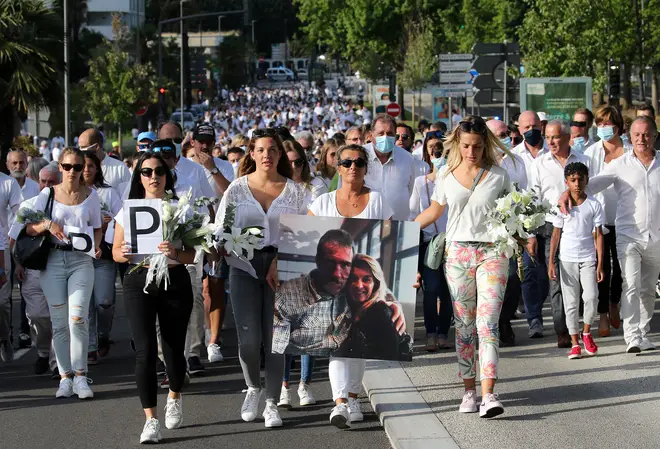 Thousands lined the streets of Bayonne to pay tribute