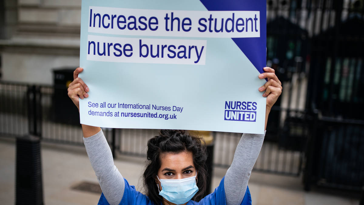Growing number of nurses considering leaving profession