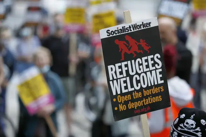 Pro-migrant demonstrators have accused the Government of "dehumanising and vilifying" asylum seekers