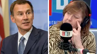 Jeremy Hunt: Whitty and Vallance need to make call on Christmas household mixing