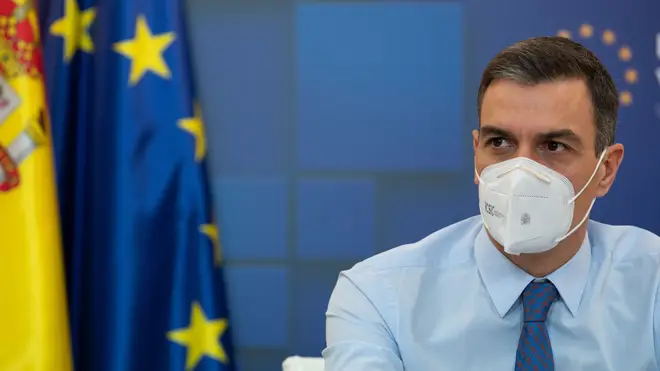 Pedro Sanchez wants his population vaccinated before holidays restart