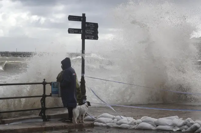Heavy rain is expected to batter the west coast of the UK this weekend