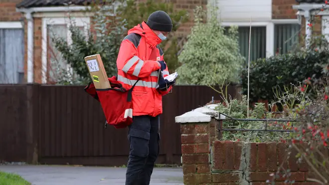 Royal Mail is trialling a Sunday parcel delivery service