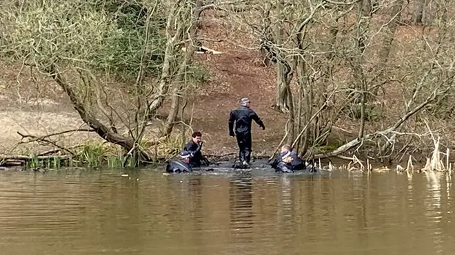 Police divers carry out searches in Epping Forest