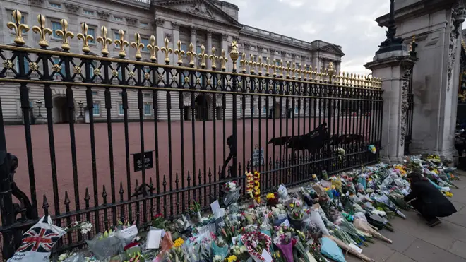 Flowers left at Buckingham Palace