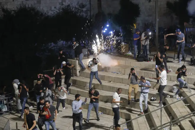 At least 64 Palestinians were injured in demonstrations and violent clashes near Damascus Gate in East Jerusalem on Saturday night, medics said.