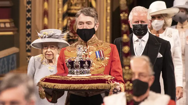 The Queen didn't wear the usual ceremonial robes