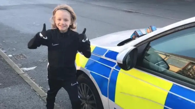 Jordan Banks left sweets on police cars during lockdown to cheer up officers