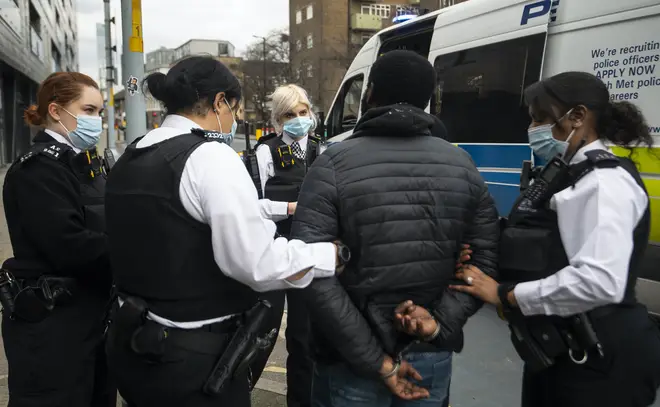 Metropolitan Police officers make an arrest (stock photo)