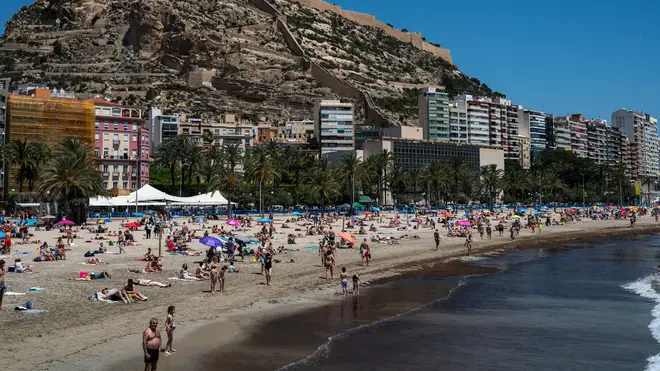 Tourists are set for a return to mainland Spain if they are fully vaccinated