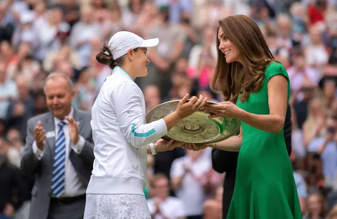 Kate presents Ashleigh Barty with her winner's trophy