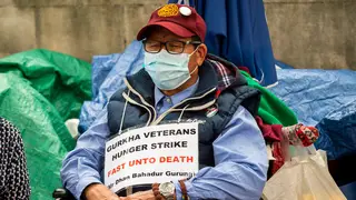 Gurkha veteran Dhan Bahadur Garung protesting outside Downing Street
