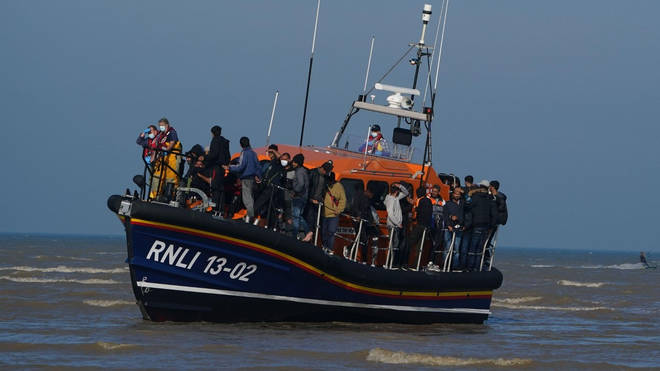 Over 1000 migrants attempted to cross the Channel.