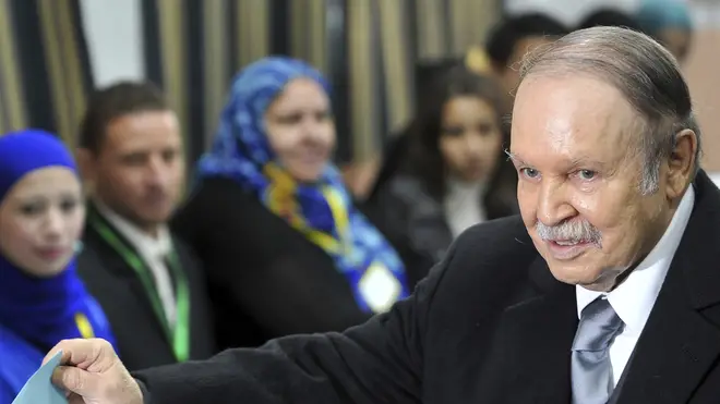 Abdelaziz Bouteflika casts a vote in 2012
