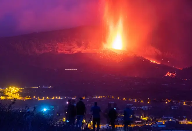 More towns have been evacuated on La Palma as the volcanic activity "intensifies"