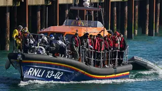 853 migrants crossed the English Channel to the UK yesterday