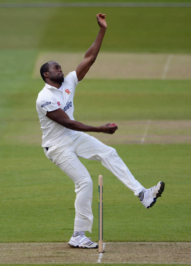 Maurice Chambers playing for Essex in 2012.