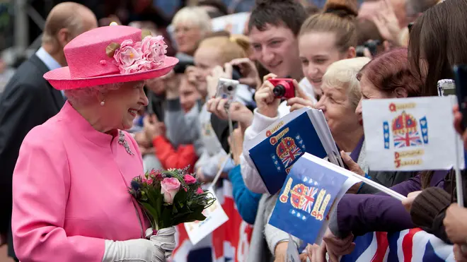 Queen Elizabeth visits Glasgow as part of her Diamond Jubilee tour