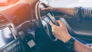 Driving and using your mobile phones 
