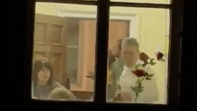 Video shows Keir Starmer with a beer on the evening