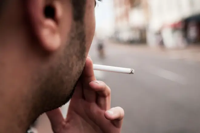 Ministers want England to be smoke free by 2030