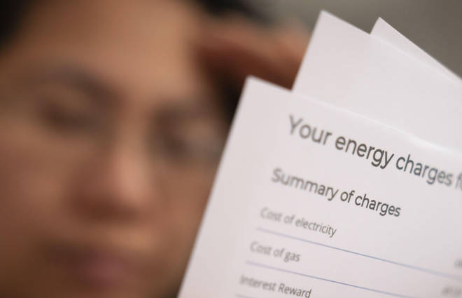 Households will get £400 off their energy bills