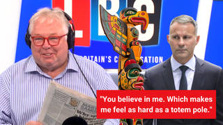 Nick Ferrari performs Ryan Giggs' raunchy 'ode' to ex to the sound of minstrels