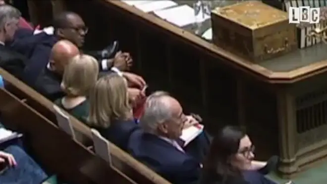 This is the moment Liz Truss was handed a note by Nadhim Zahawi telling her about concerns around the Queen's health.
