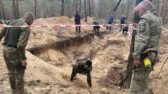 Ukrainian forces find mass grave in Izyum, pic: Ukraine Defence Military
