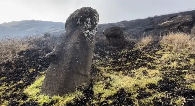 Easter Island statue damaged by fire