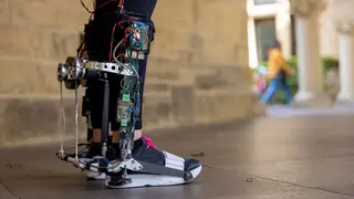 Portable exoskeleton boot