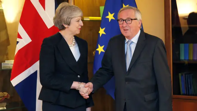 Theresa May strikes an agreement with Jean-Claude Juncker