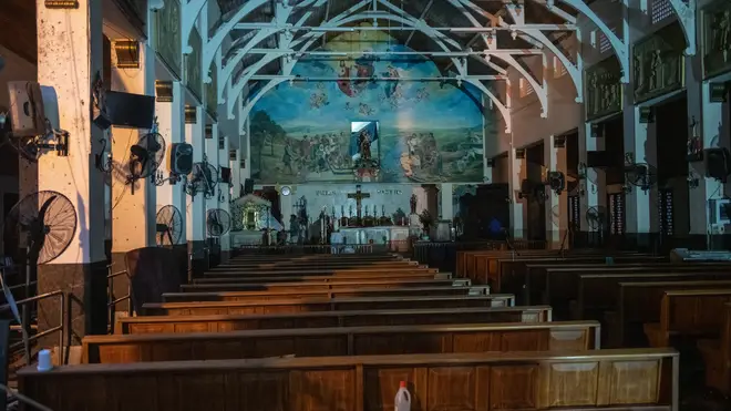 Multiple explosions hit churches and hotels on Sri Lanka on Easter Sunday