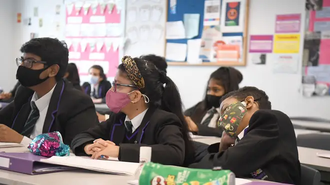 Pupils forced to wear face coverings in lesson