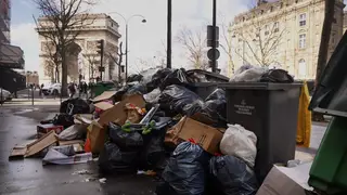 Uncollected rubbish near the Arc de Triomphe in Paris
