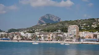 A British woman has been found dead in a Costa Blanca apartment