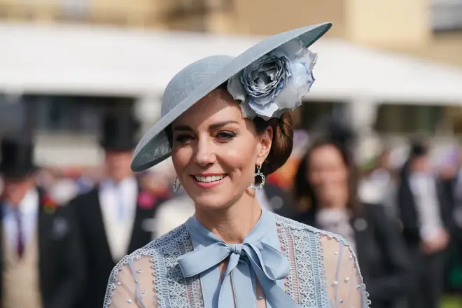 Kate wows in powder blue at Buckingham Palace party