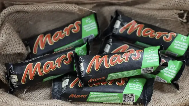 The new paper packaging for Mars bars