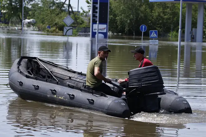 Hundreds of zoo animals killed in Ukraine flood after 'dam blown up by ...
