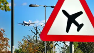 A Heathrow sign and plane