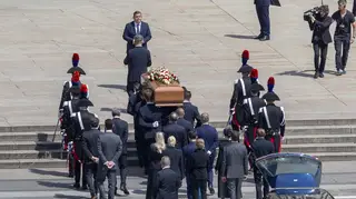 Silvio Berlusconi's coffin is carried into Milan's cathedral