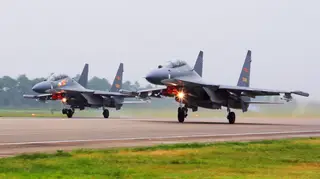 Two Chinese SU-30 fighter jets