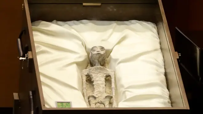 The 'alien bodies' were shown in front of Mexican Congress